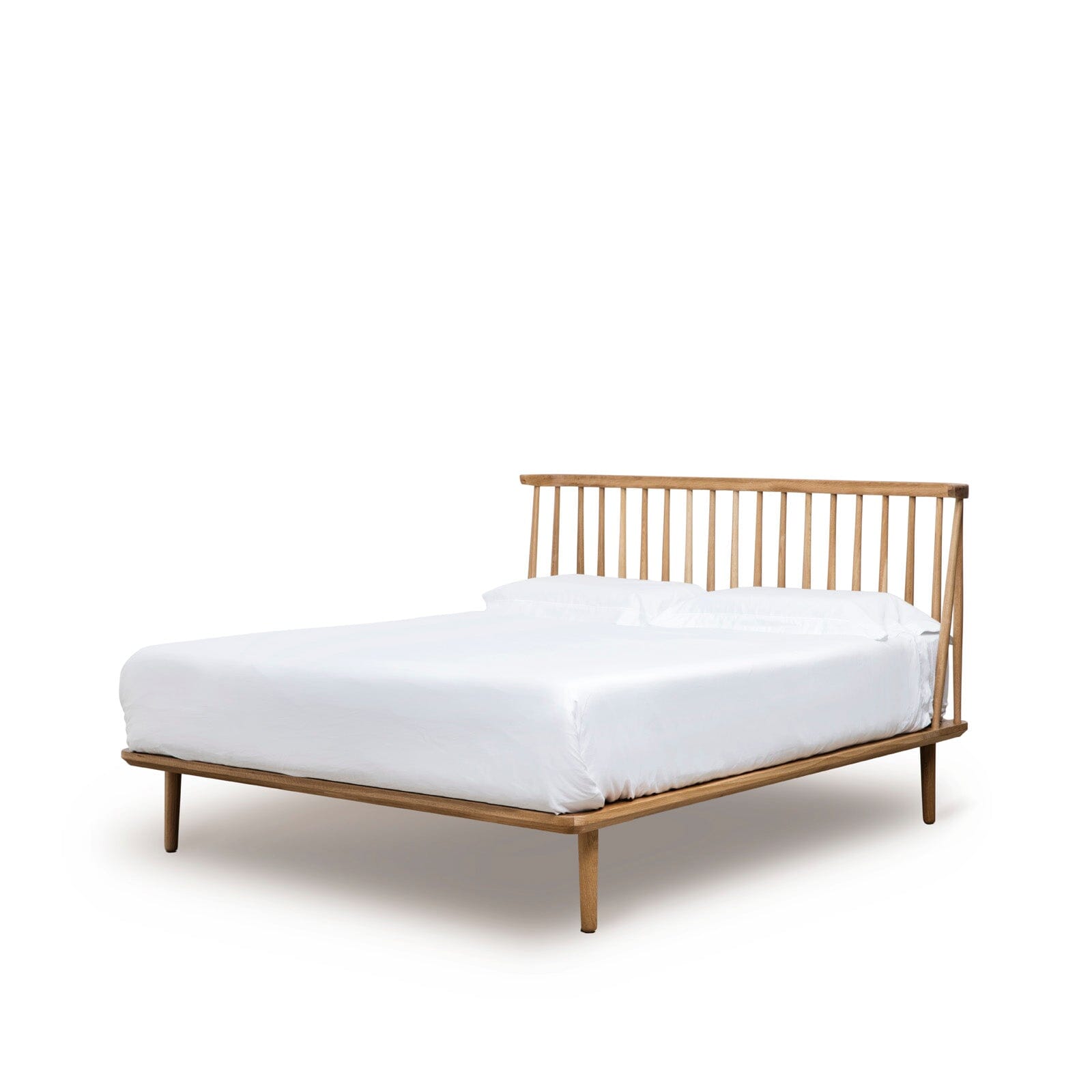 Spindle Bed - Double Size with Elegant Shaker Style Design